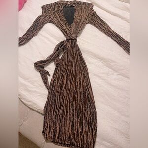 Printed body con dress